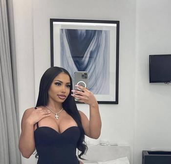 Lexii Addison, 23 Mixed female escort, Lethbridge